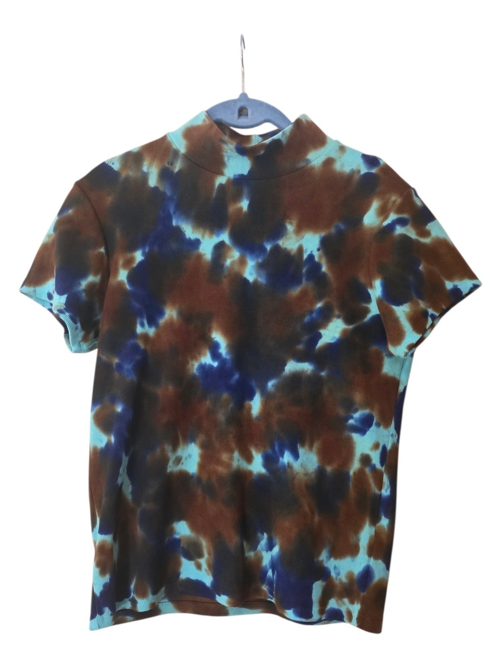 Agolde Short Sleeve Tie-Dye Turtleneck in Blue & Brown